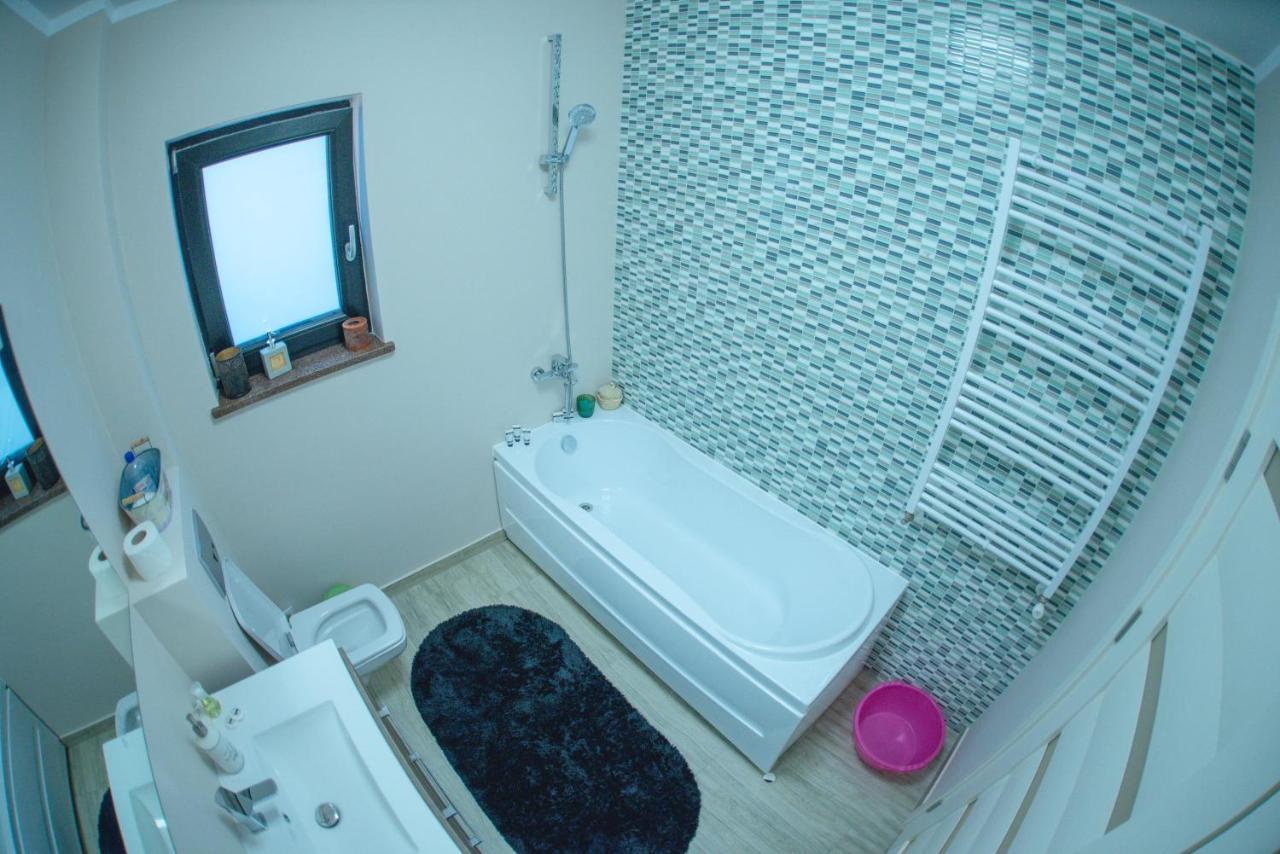 La Stejari Apartment Suceava Buitenkant foto